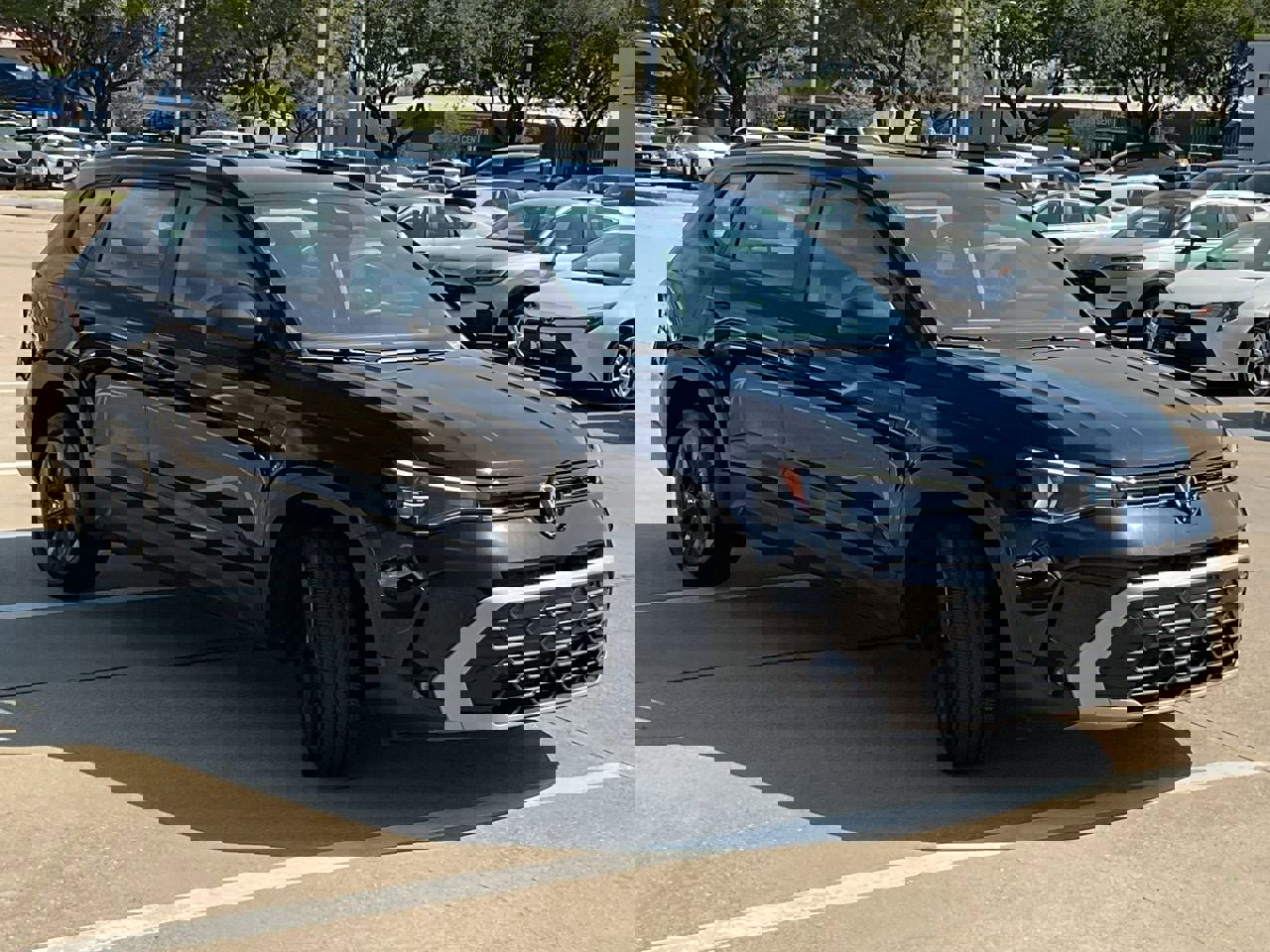 Used 2025 Volkswagen Taos S image 4