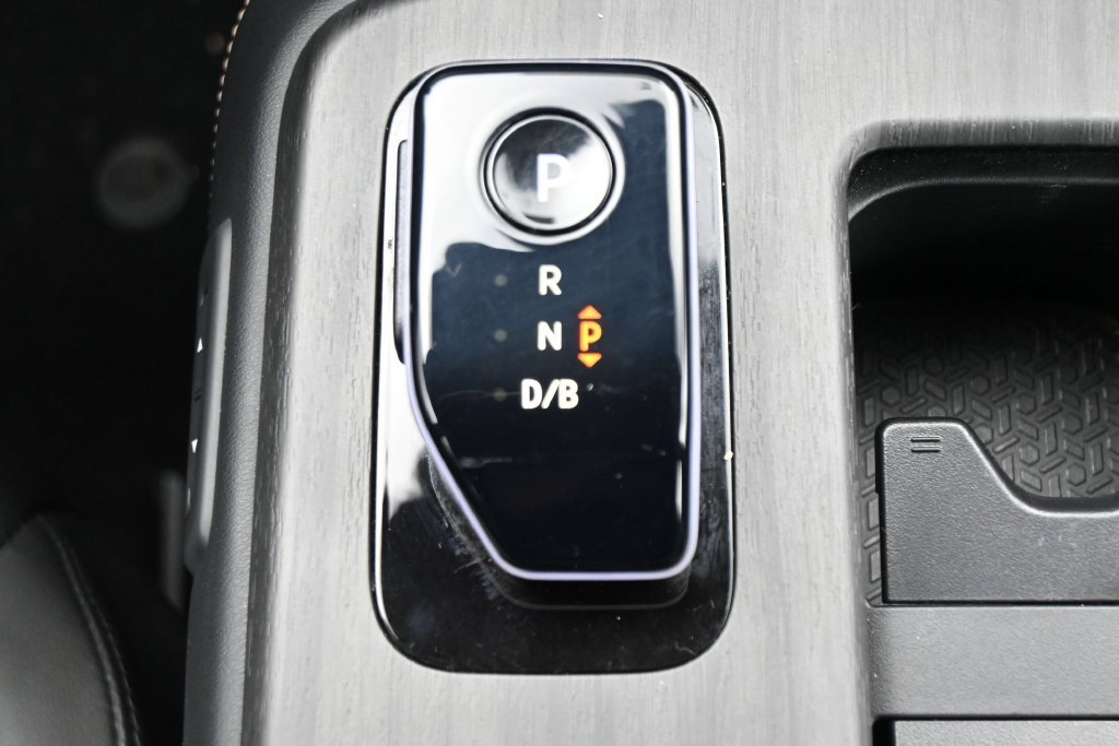 Used 2023 Nissan Ariya AWD image 20