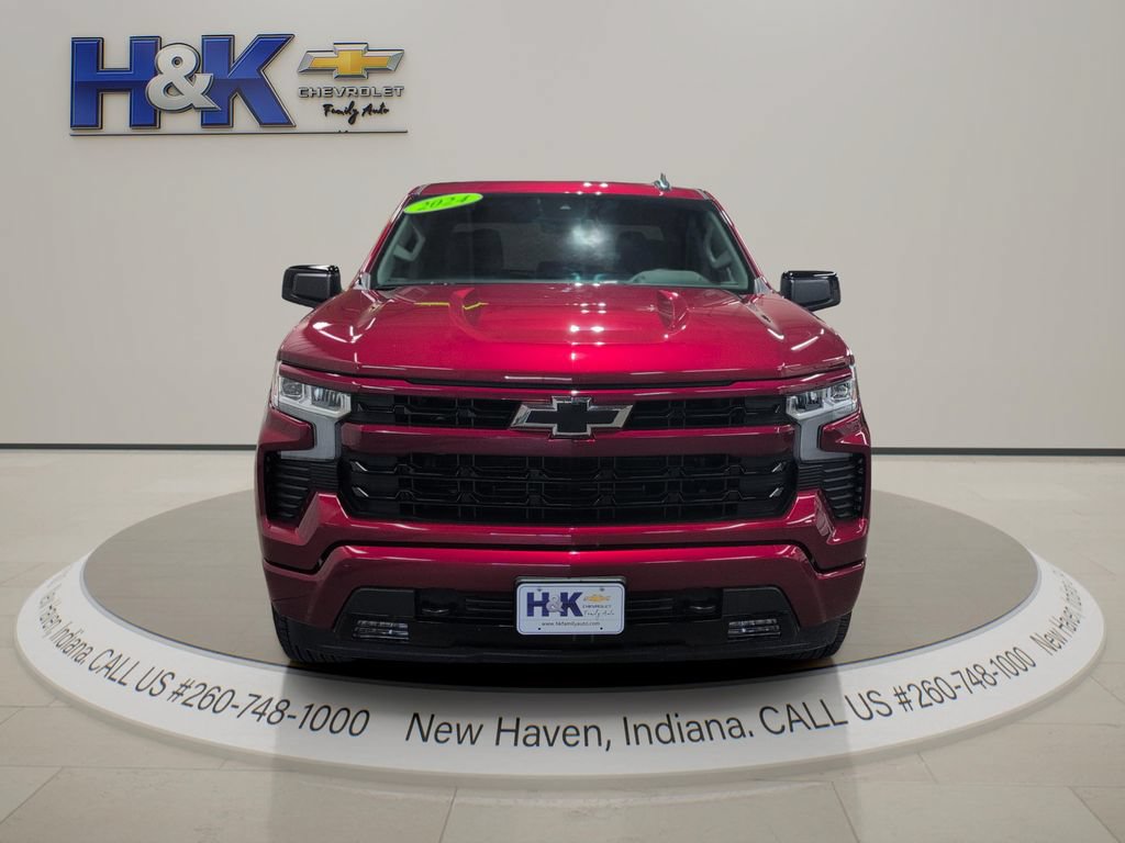 Used 2024 Chevrolet Silverado 1500 RST AWD/4WD image 2
