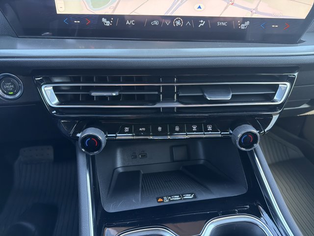 New 2026 Chevrolet Traverse LT image 18