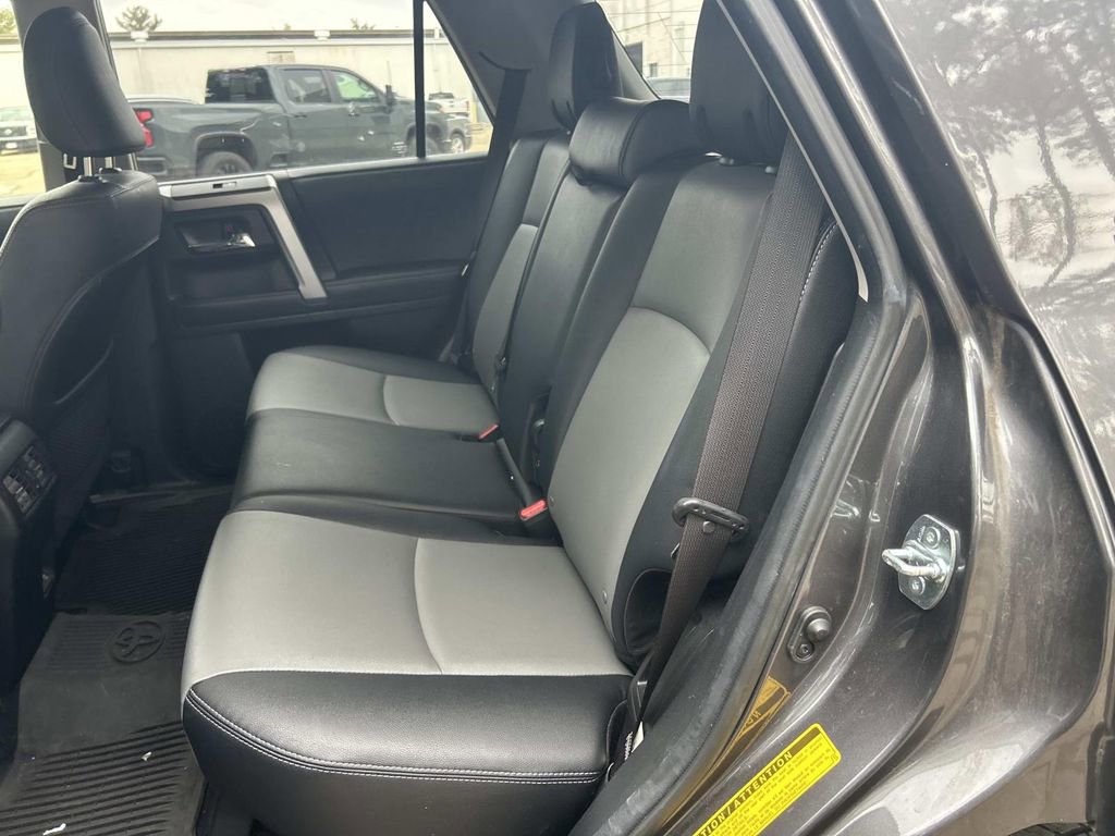 Certified 2022 Toyota 4Runner SR5 Premium image 18