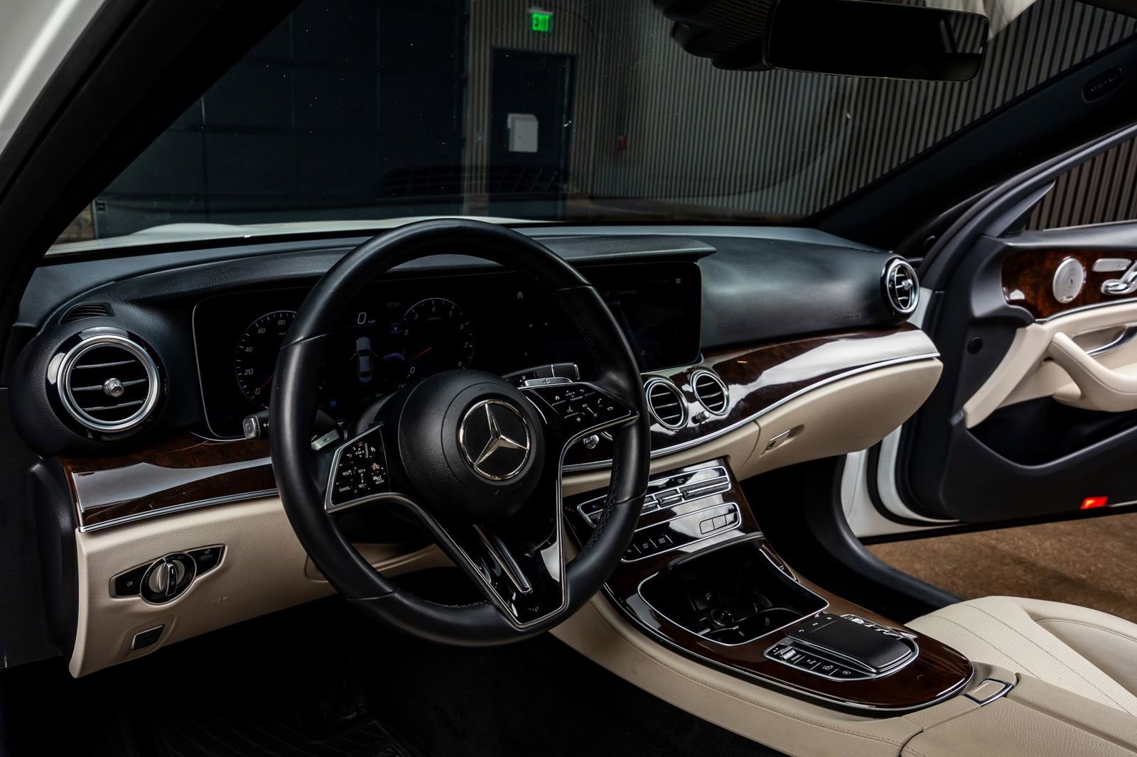 Used 2021 Mercedes-Benz E 450 4MATIC Sedan image 12