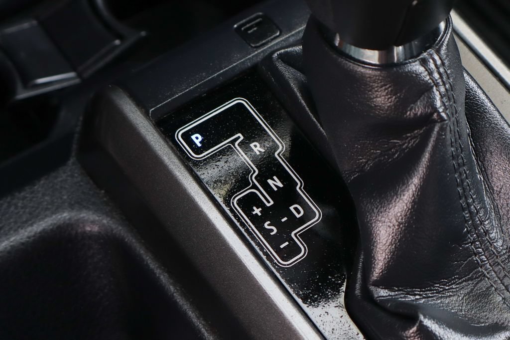 Used 2017 Toyota Tacoma TRD Pro AWD/4WD image 40