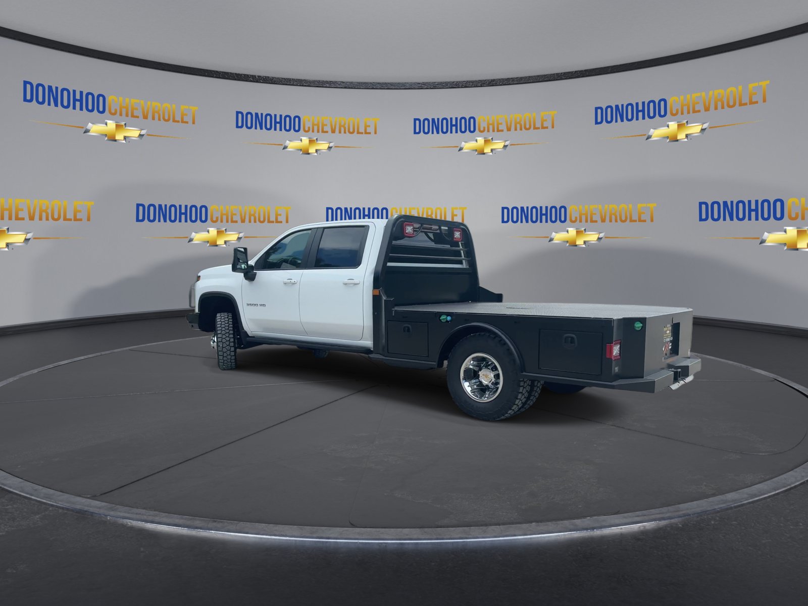 New 2026 Chevrolet Silverado 3500 LT w/ Convenience Package AWD/4WD image 9