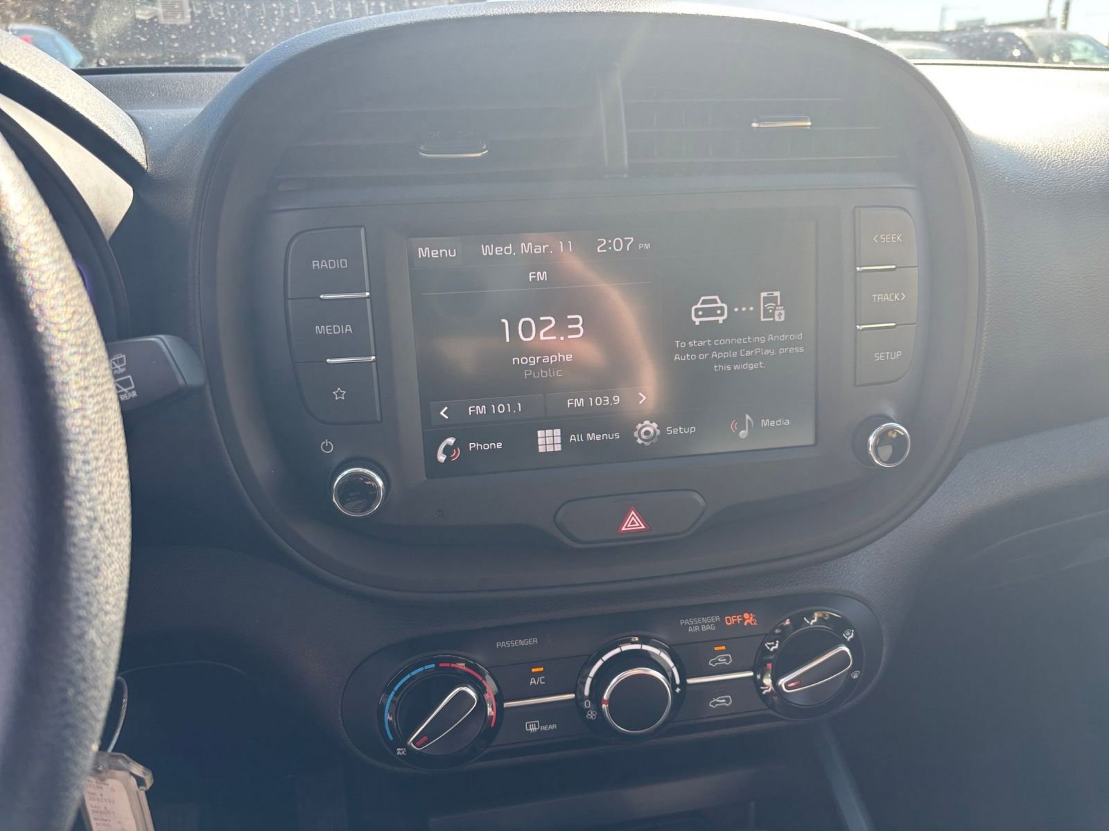 Used 2025 Kia Soul LX w/ LX Technology Package image 21