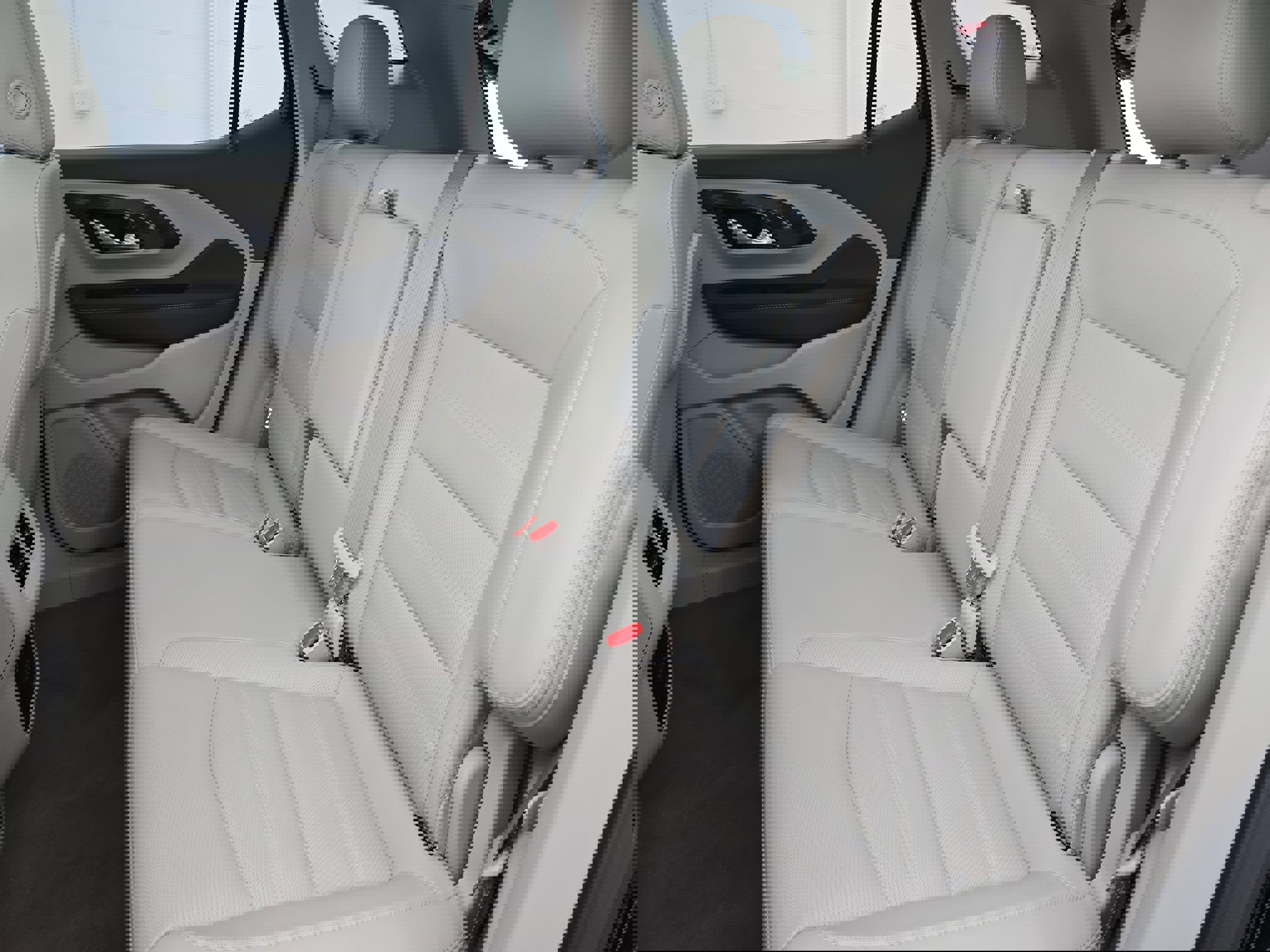 Used 2024 GMC Terrain Denali w/ Denali Premium Package image 14