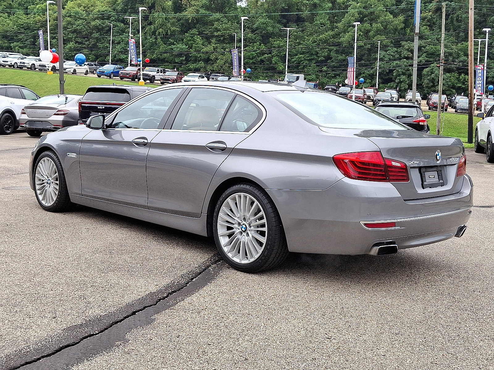Used 2015 BMW 550i xDrive Sedan AWD/4WD image 4