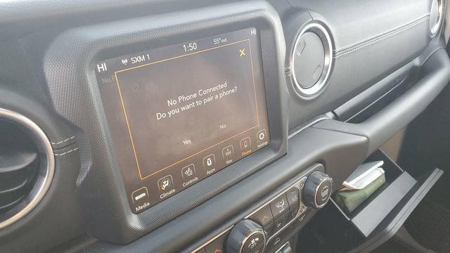 Certified 2022 Jeep Wrangler Unlimited Sahara w/ Cold Weather Group image 17