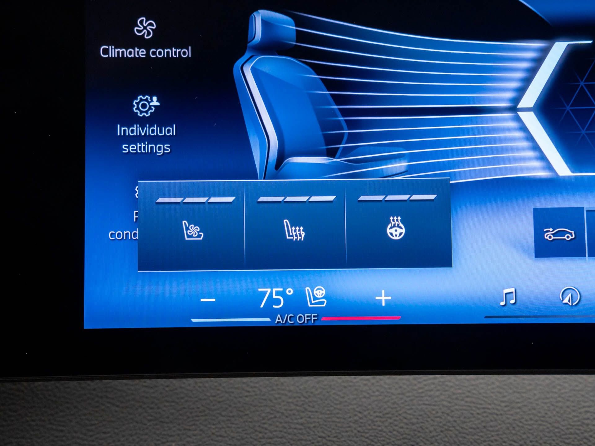 Used 2024 BMW iX xDrive50 w/ Premium Package image 28