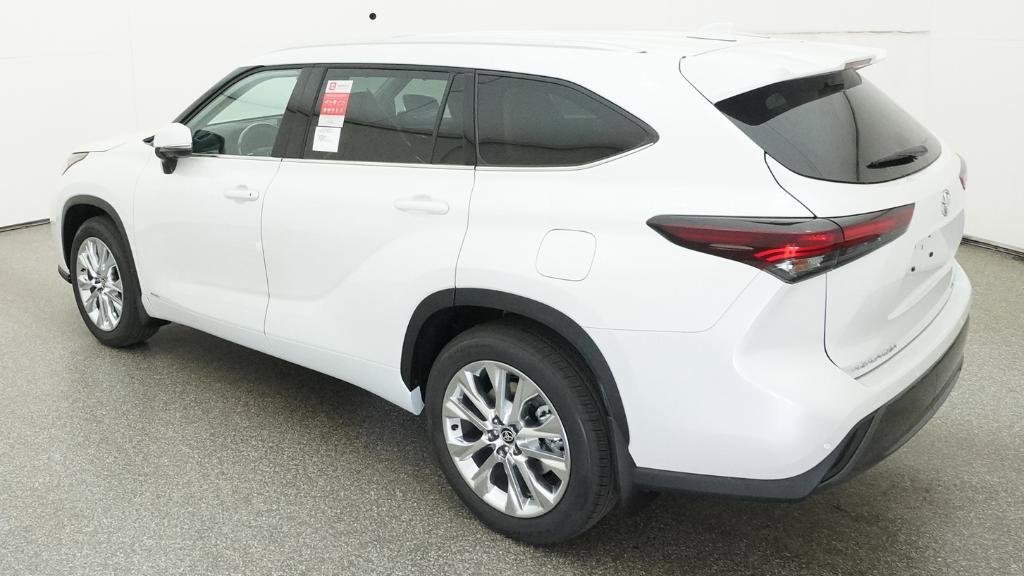 New 2026 Toyota Highlander Limited image 9
