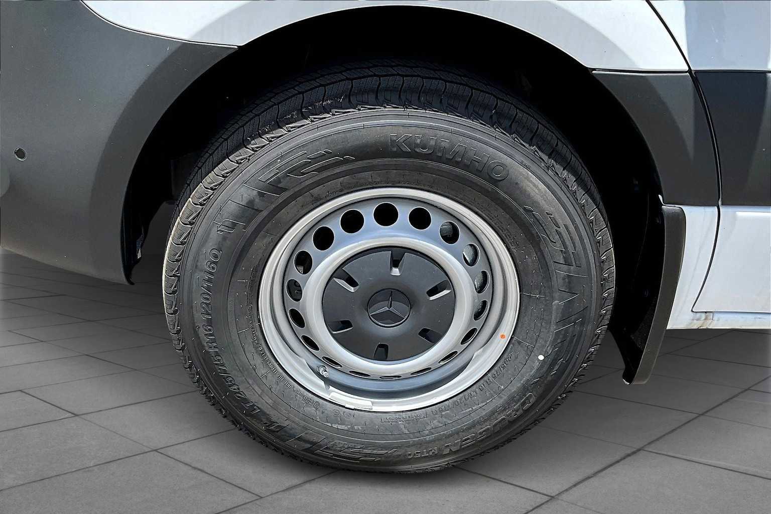 New 2025 Mercedes-Benz Sprinter 2500 image 11