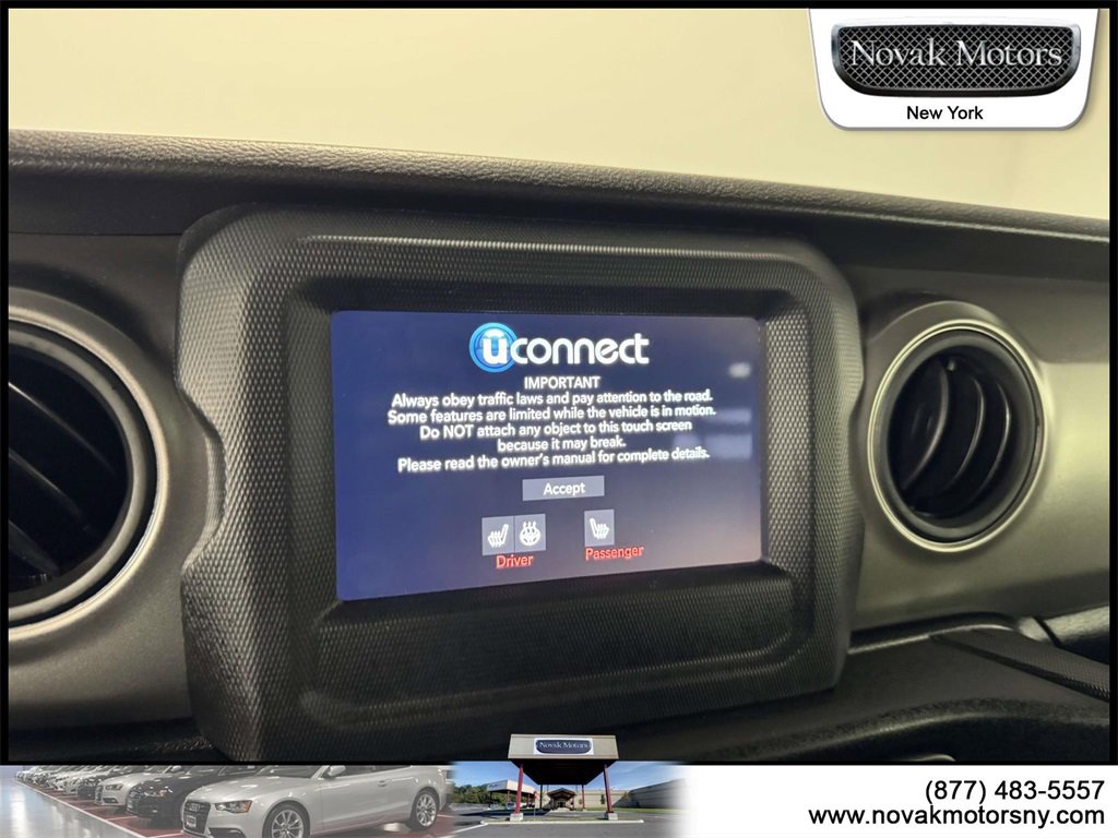 Used 2023 Jeep Wrangler Sport S image 21