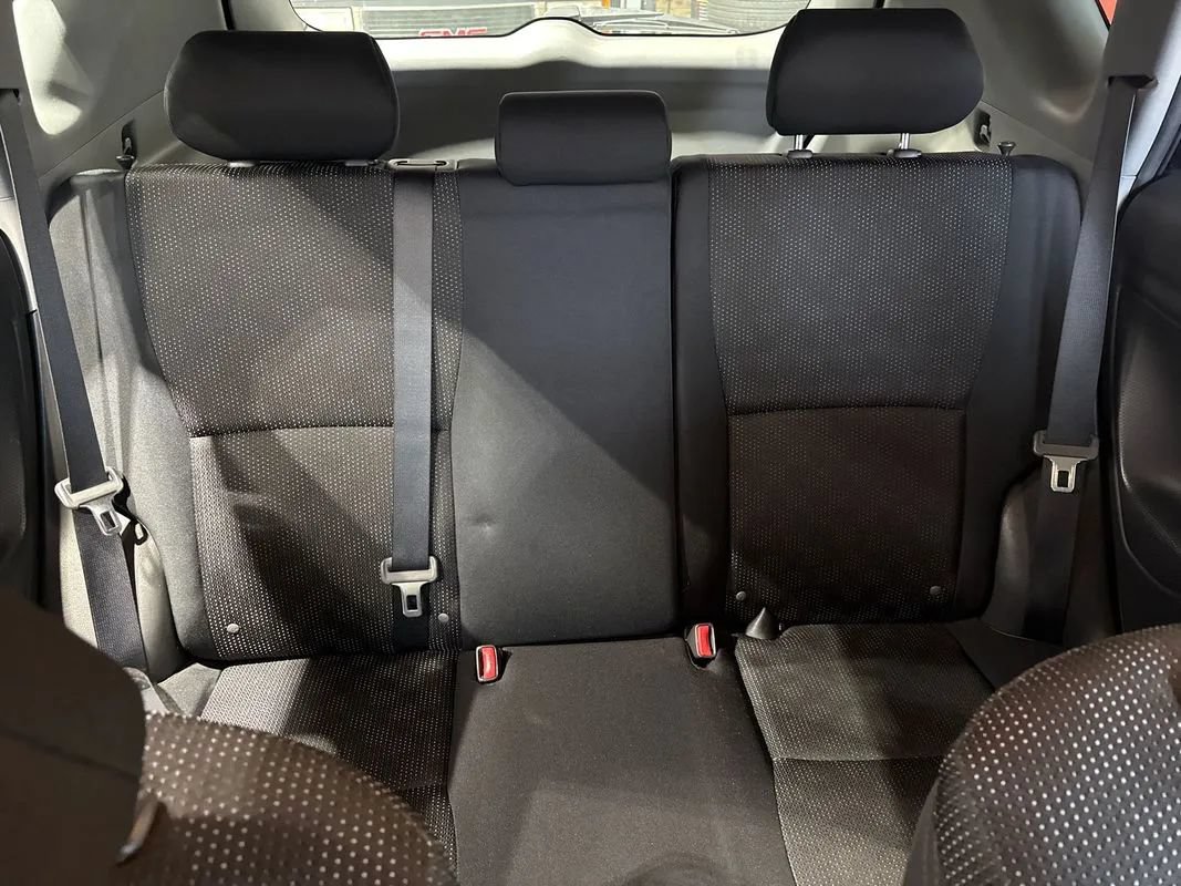 Used 2010 Pontiac Vibe AWD w/ Sun And Sound Package image 64