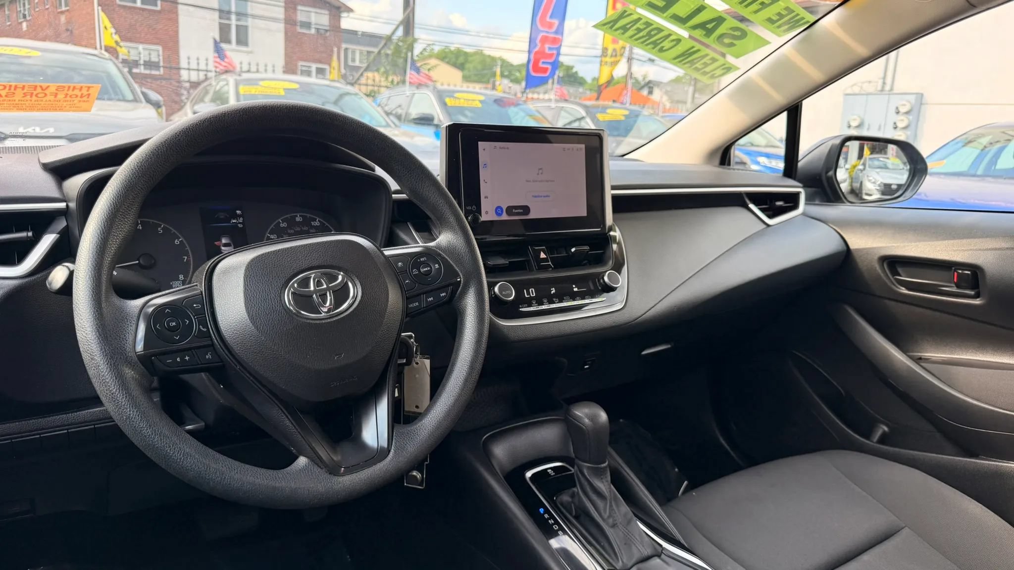 Used 2023 Toyota Corolla LE FWD image 17