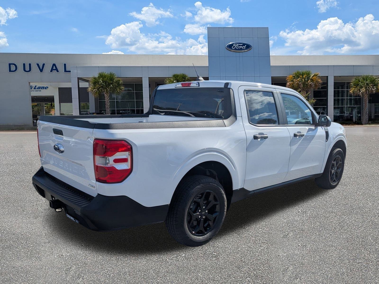 Used 2022 Ford Maverick XLT w/ Equipment Group 300A Standard image 4