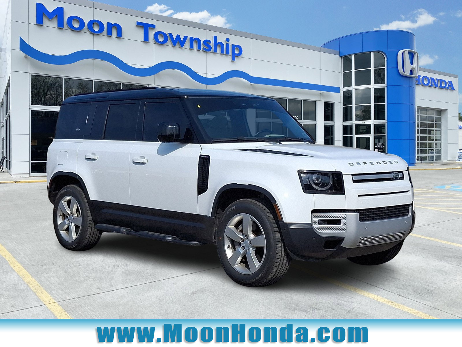 Used 2024 Land Rover Defender 110 S image 1