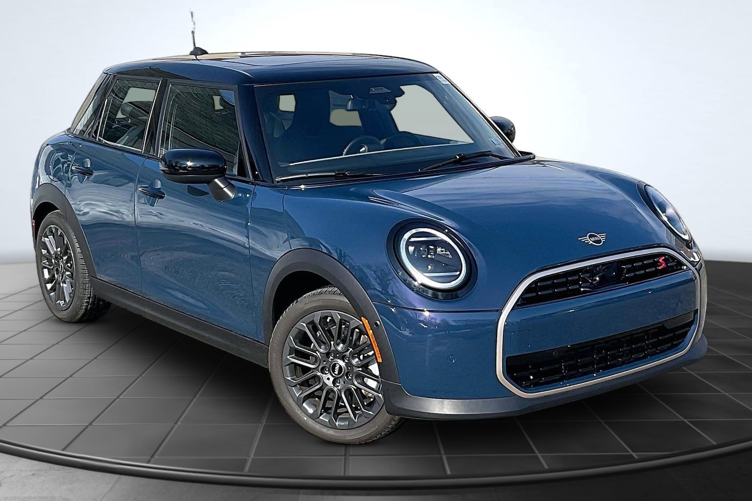New 2026 MINI Cooper S image 2