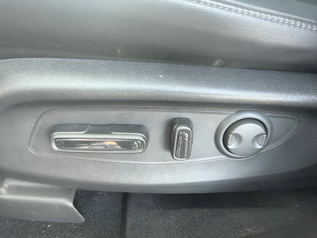 Certified 2025 Honda CR-V EX-L image 10