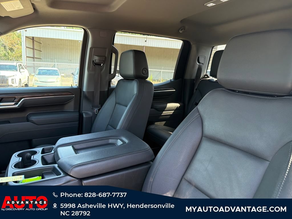 Used 2025 GMC Sierra 1500 SLT AWD/4WD image 12