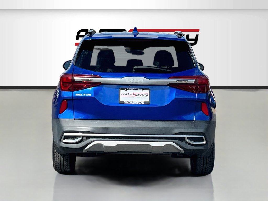 Used 2023 Kia Seltos S w/ Navigation Package AWD/4WD image 6