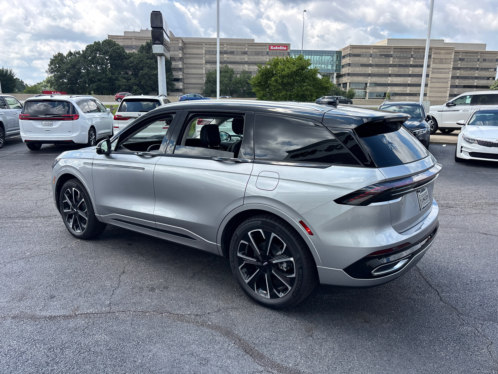 New 2026 Lincoln Nautilus Reserve AWD/4WD image 5