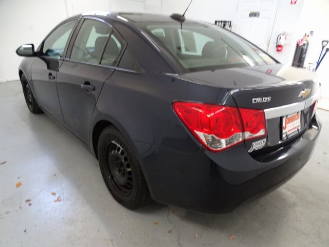 Used 2015 Chevrolet Cruze LS image 13