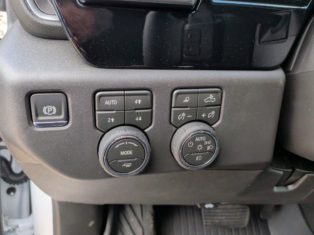 New 2026 Chevrolet Silverado 1500 LT Trail Boss w/ LT Trail Boss Premium Package AWD/4WD image 16