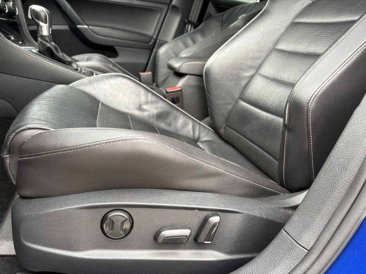 Used 2018 Volkswagen Golf R 4-Door image 29