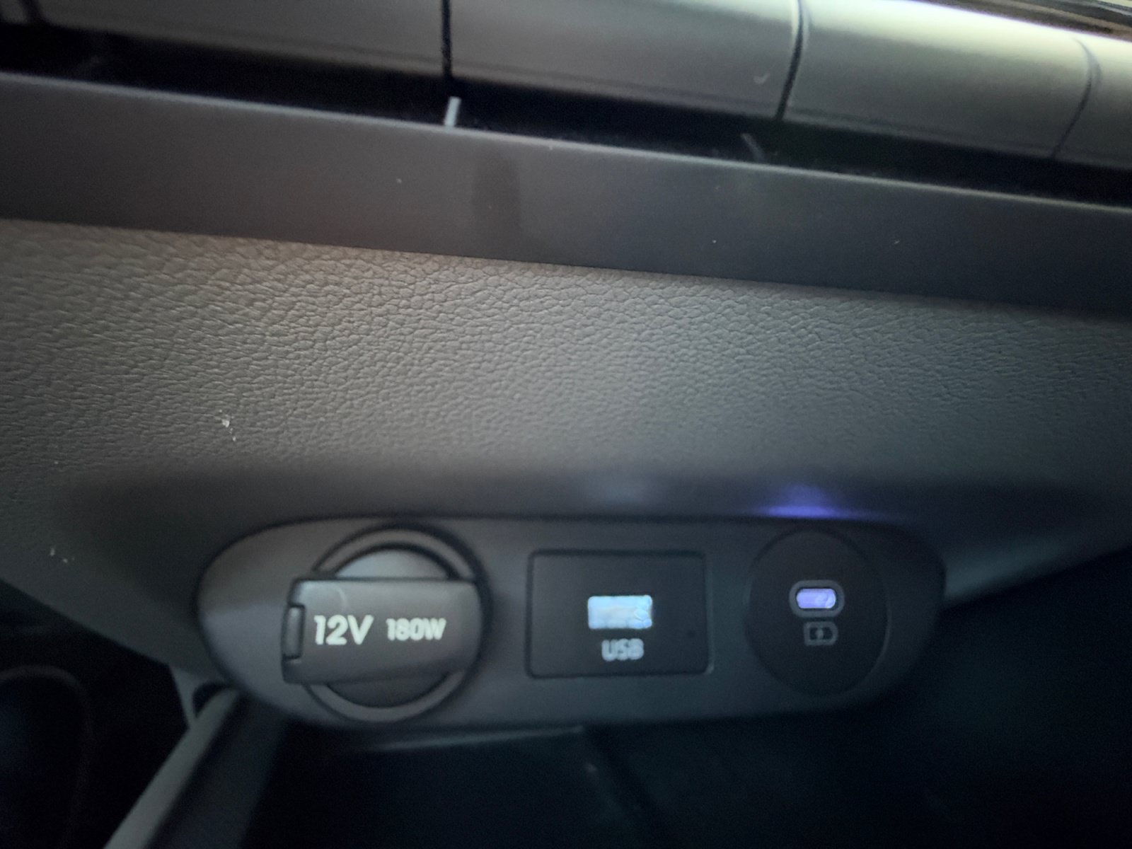 Certified 2025 Hyundai Elantra Sport FWD image 29