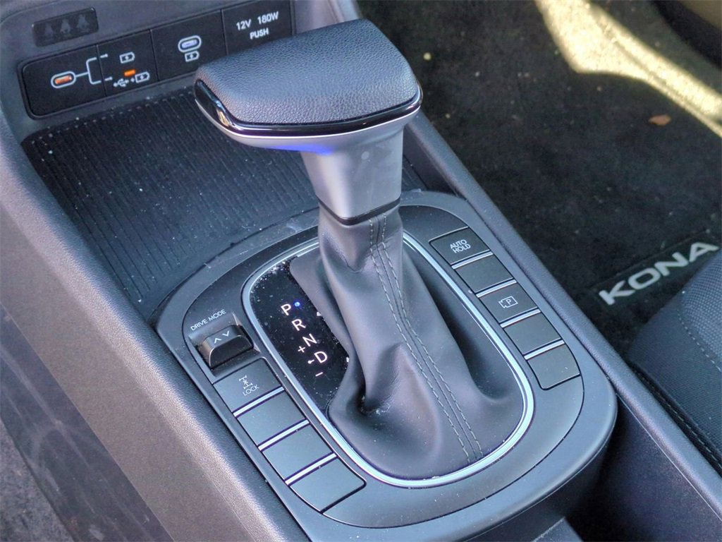 Certified 2026 Hyundai Kona SE image 17