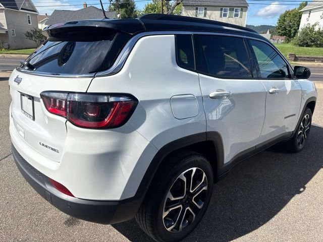 Used 2023 Jeep Compass Limited w/ Sun and Sound Group AWD/4WD image 6