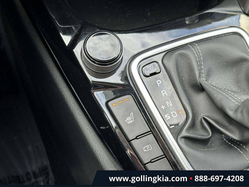 Certified 2025 Kia Seltos EX w/ EX Sunroof Package image 29