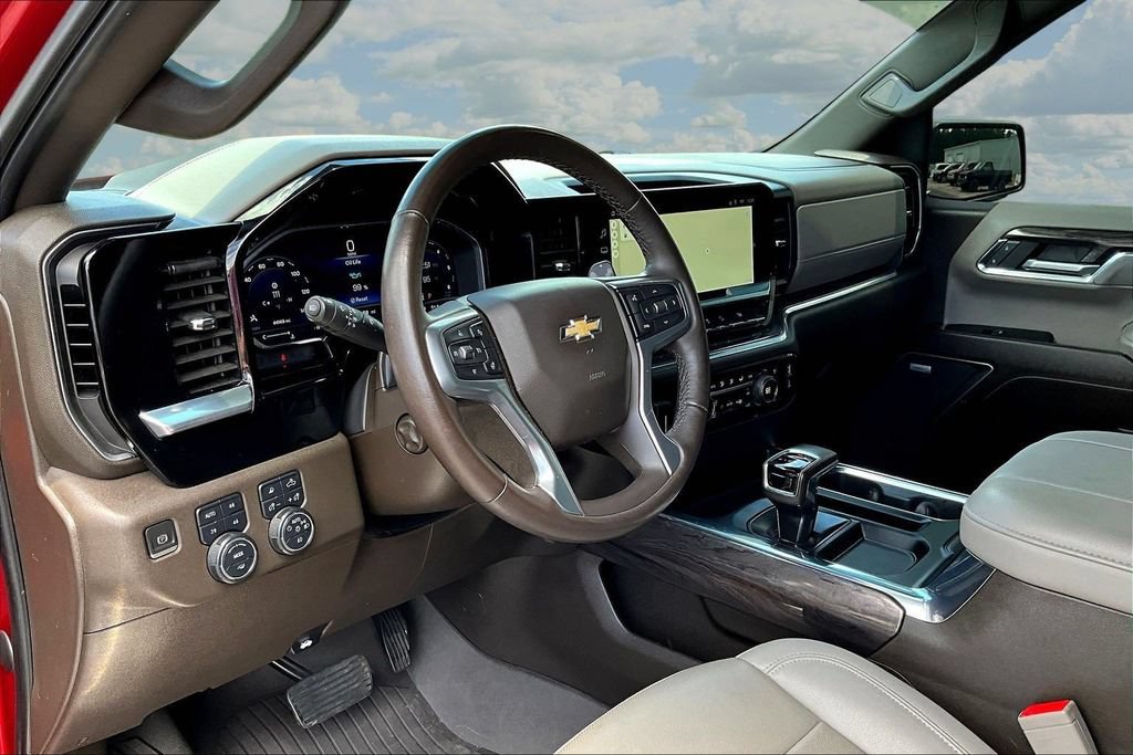 Used 2023 Chevrolet Silverado 1500 LTZ AWD/4WD image 20
