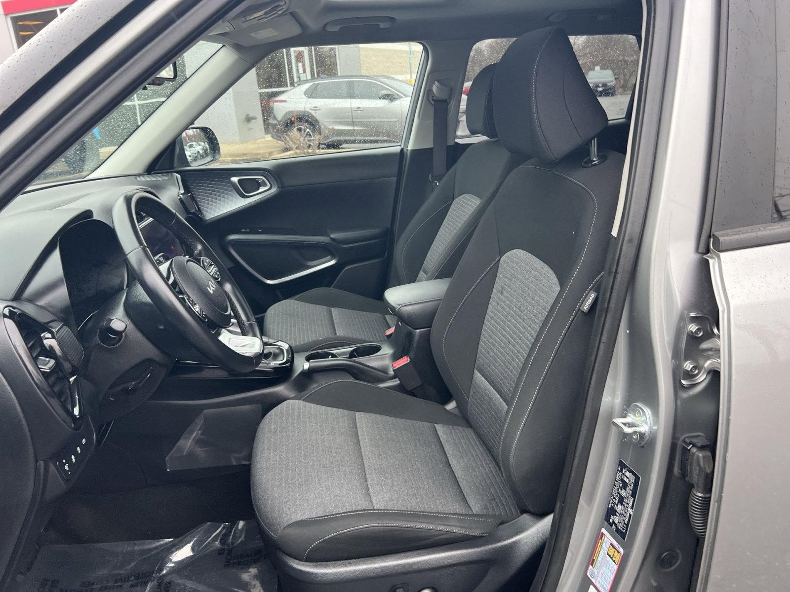 Used 2023 Kia Soul EX image 13