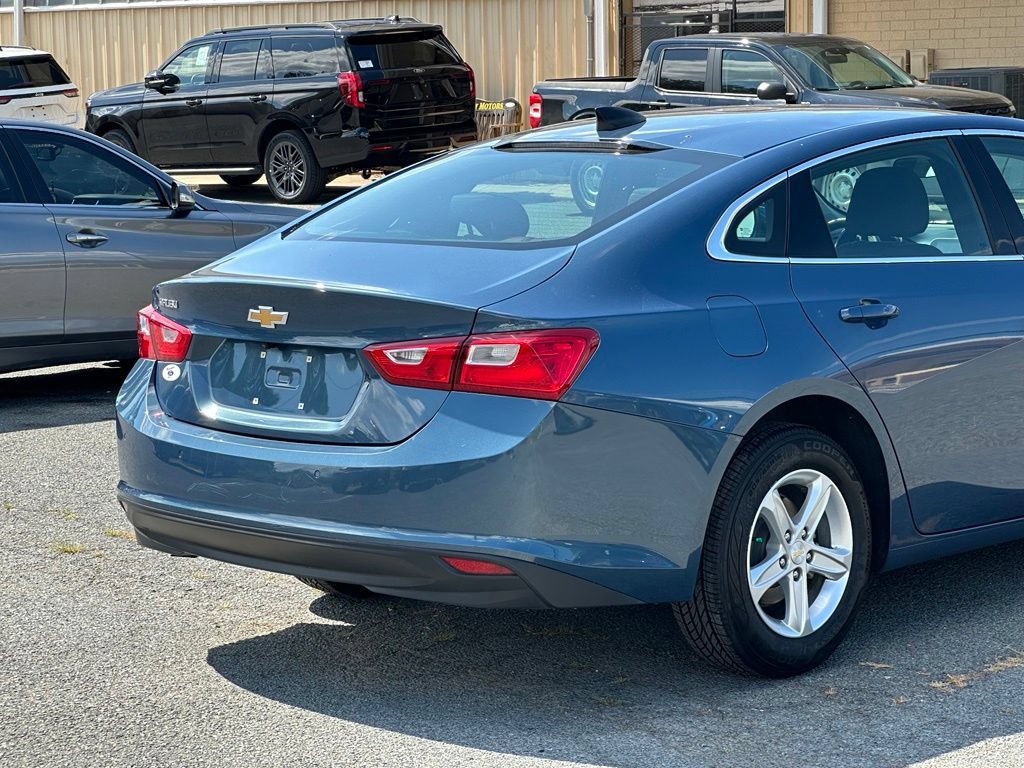 Used 2024 Chevrolet Malibu LS FWD image 37