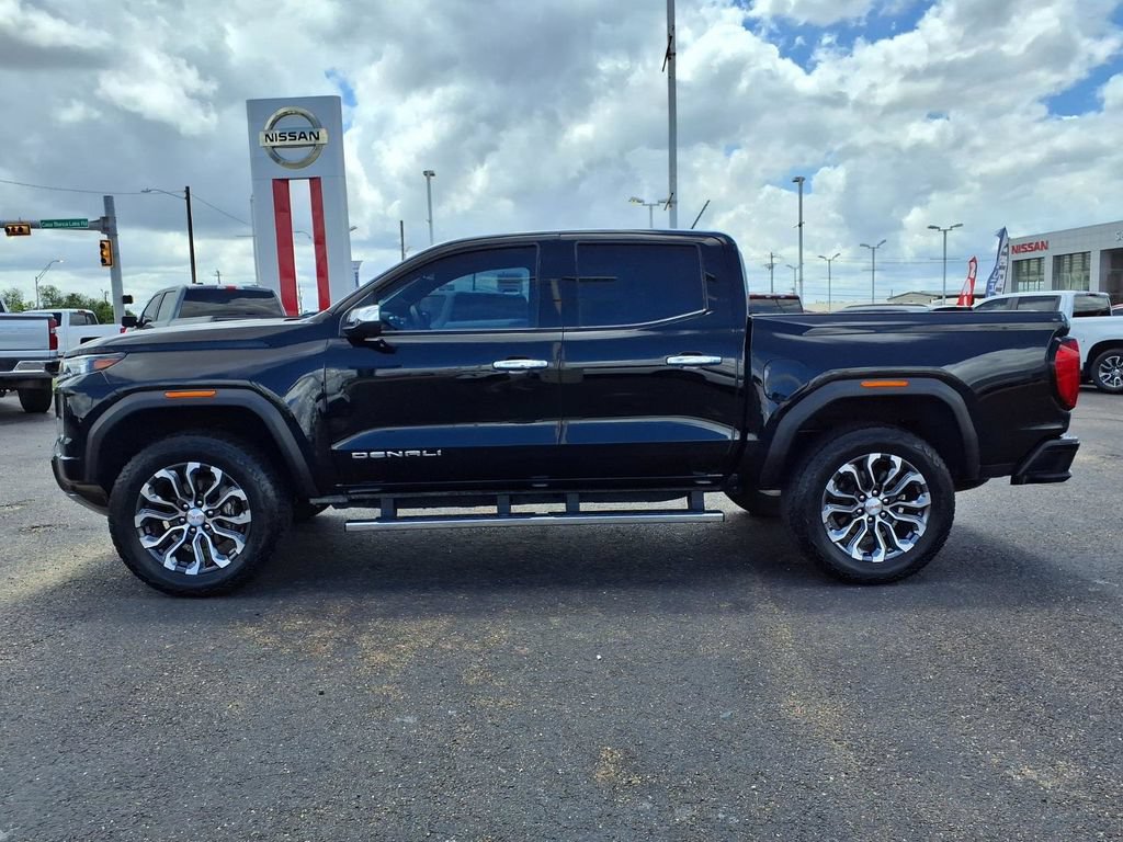 Used 2024 GMC Canyon Denali AWD/4WD image 5