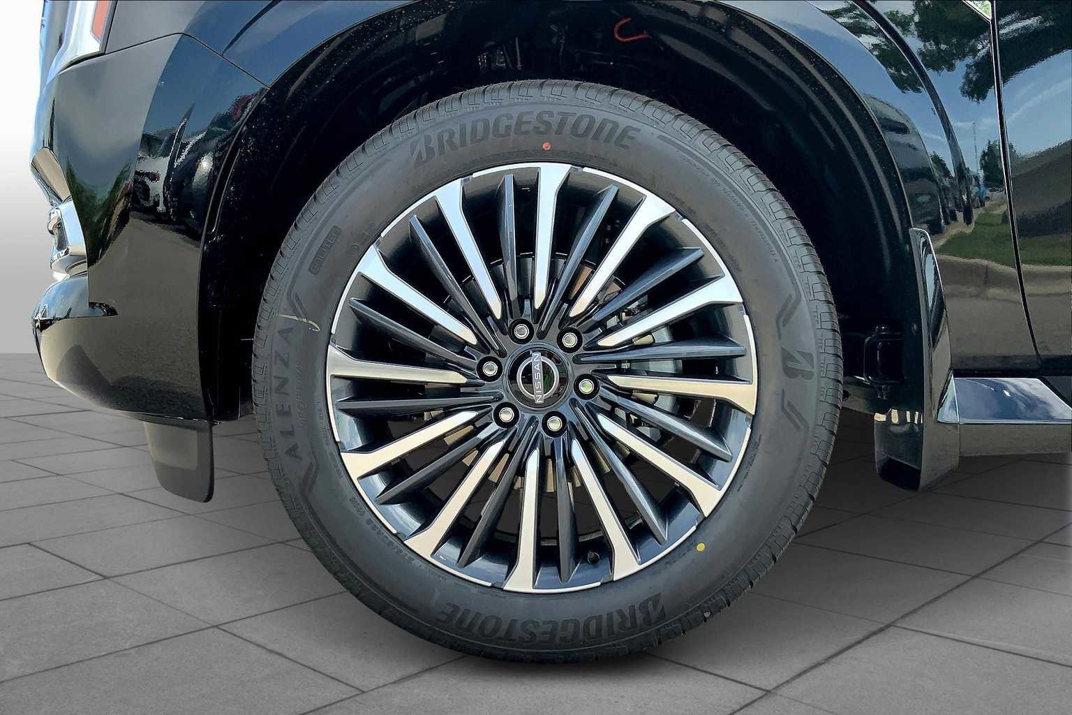 New 2025 Nissan Armada Platinum Reserve image 11