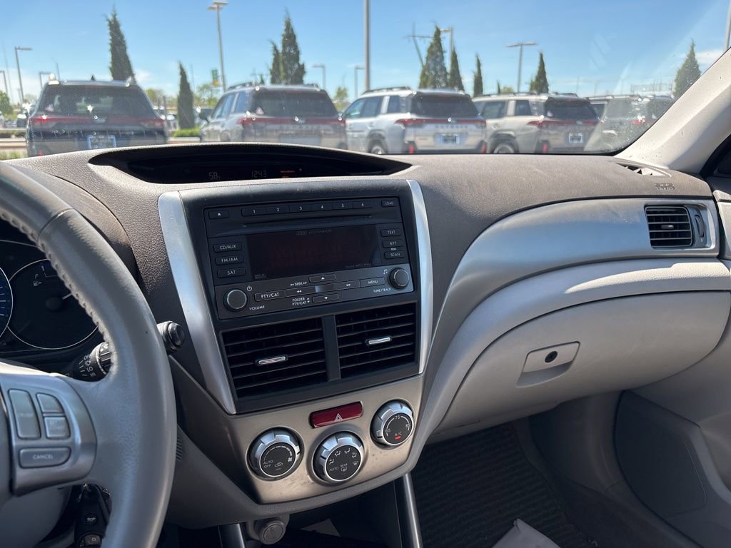 Used 2010 Subaru Forester 2.5X Limited image 3