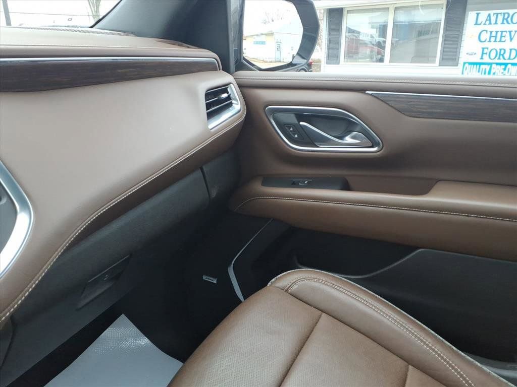 Used 2021 Chevrolet Tahoe High Country image 17