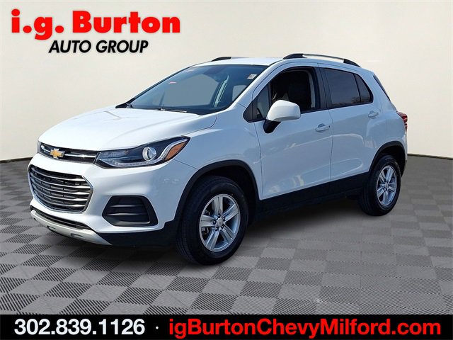 Certified 2022 Chevrolet Trax LT w/ LT Convenience Package image 3
