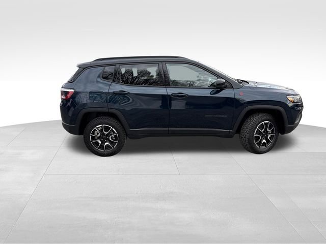 New 2026 Jeep Compass Trailhawk image 8