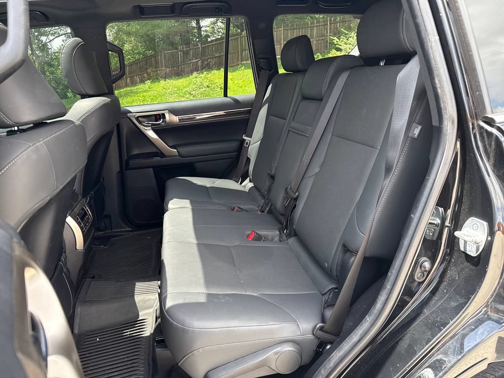 Used 2020 Lexus GX 460 Premium w/ Premium Package AWD/4WD image 27