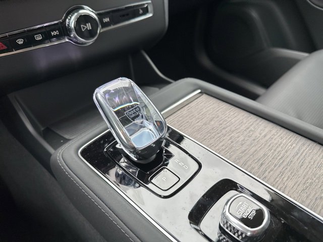 New 2026 Volvo XC90 B6 Ultra image 14