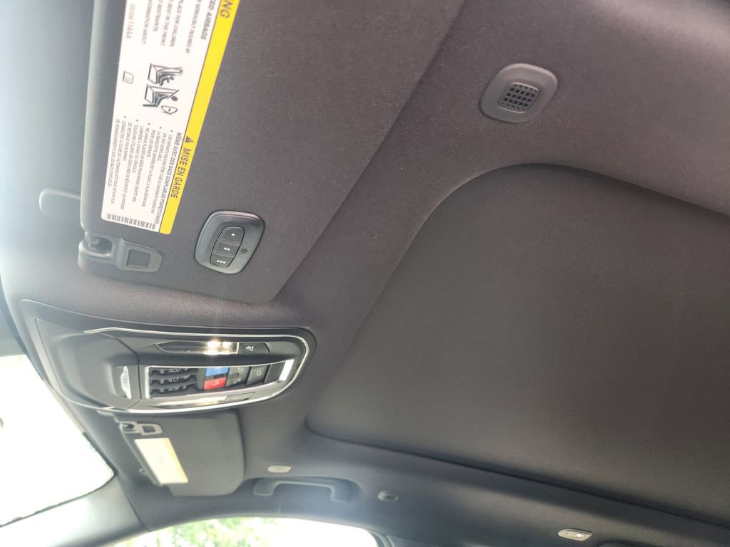 New 2026 Jeep Grand Cherokee Limited RWD image 18
