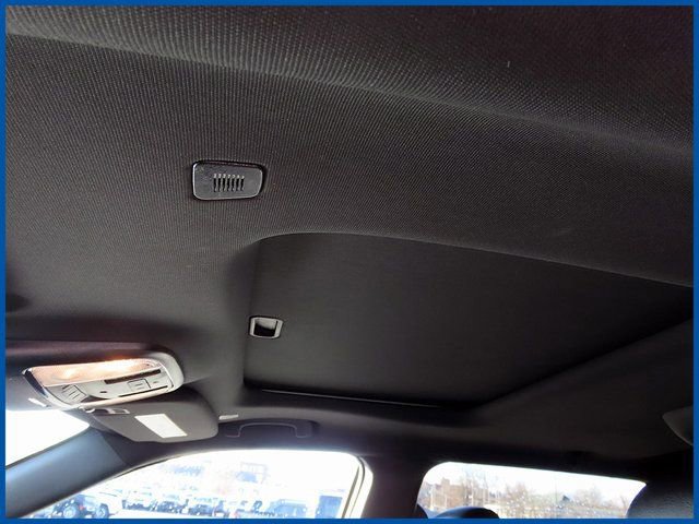 Used 2024 Dodge Durango GT image 15