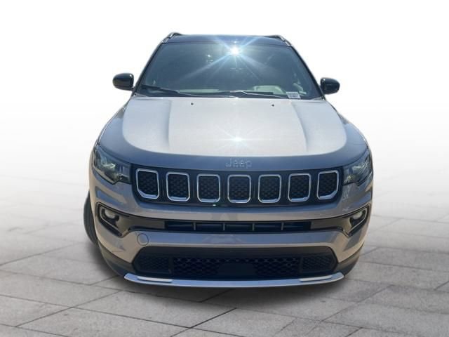 Used 2023 Jeep Compass Limited image 2