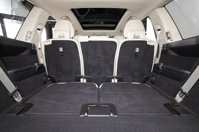 Used 2024 Volvo XC90 T8 Ultimate w/ Protection Package Premier AWD/4WD image 26
