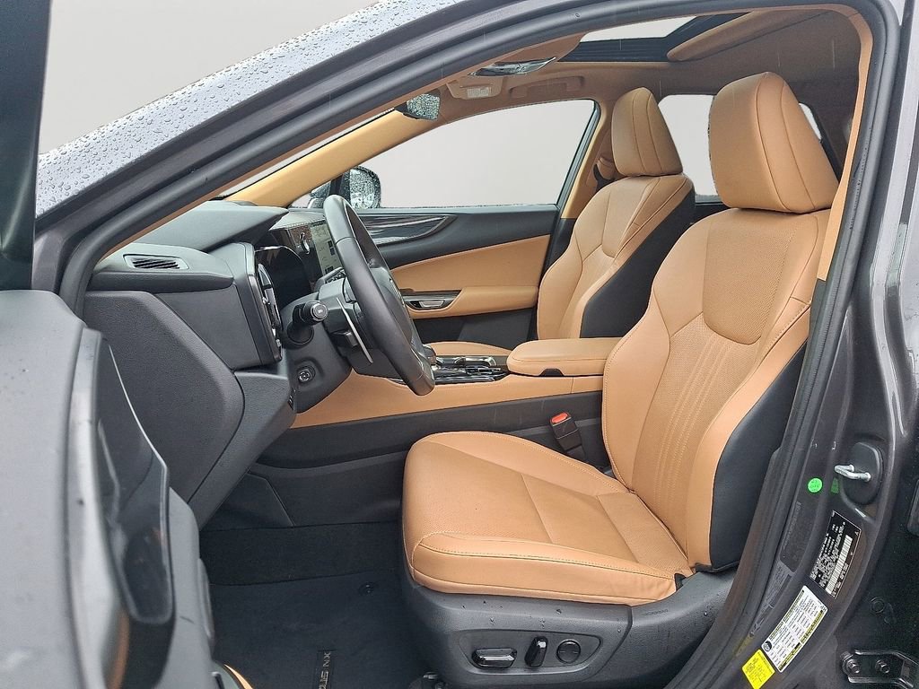 Used 2023 Lexus NX 250 FWD w/ Premium Package image 14