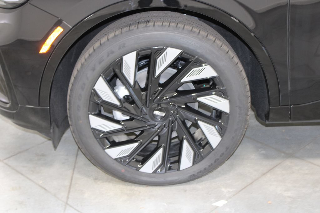 New 2026 Lincoln Nautilus Reserve AWD/4WD image 18