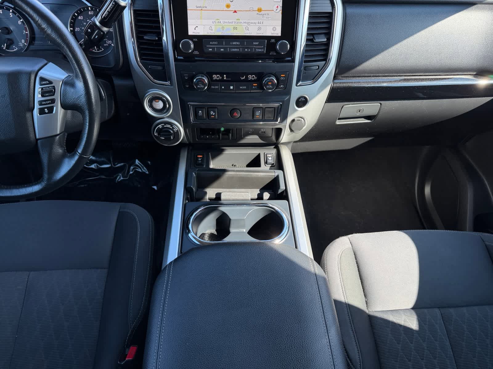 Used 2021 Nissan Titan SV w/ SV Convenience Package AWD/4WD image 16